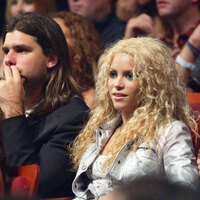 mtvvmalatino02shak037.jpg