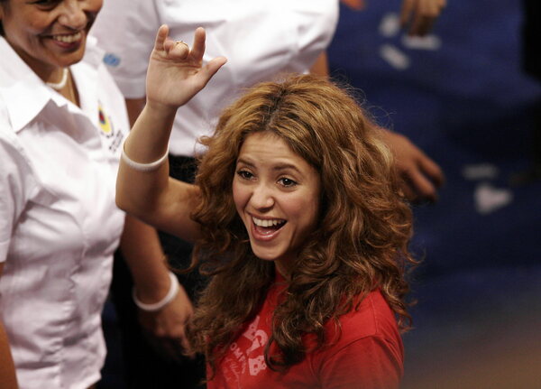 capt_e3baafa6fc0f4d0ca52f0025a76cb801_el_salvador_unicef_shakira_sal104.jpg