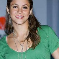 R0122-Shakira_AM256486.jpg