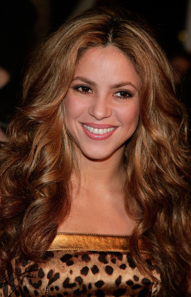 87117_Celebutopia-Shakira-screening_of_Love_In_The_Time_Of_Cholera-29_122_538lo.jpg