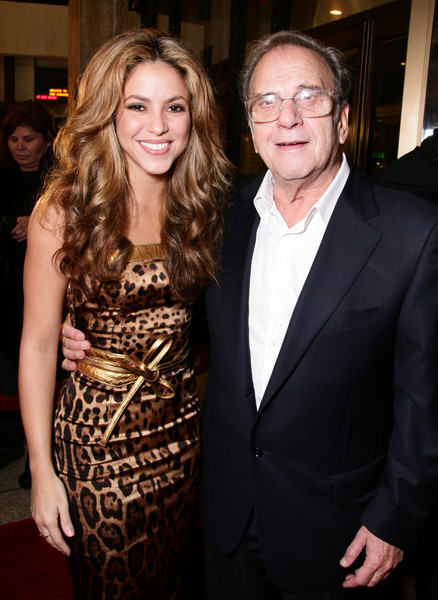 88792_Celebutopia-Shakira-screening_of_Love_In_The_Time_Of_Cholera-49_122_169lo.jpg