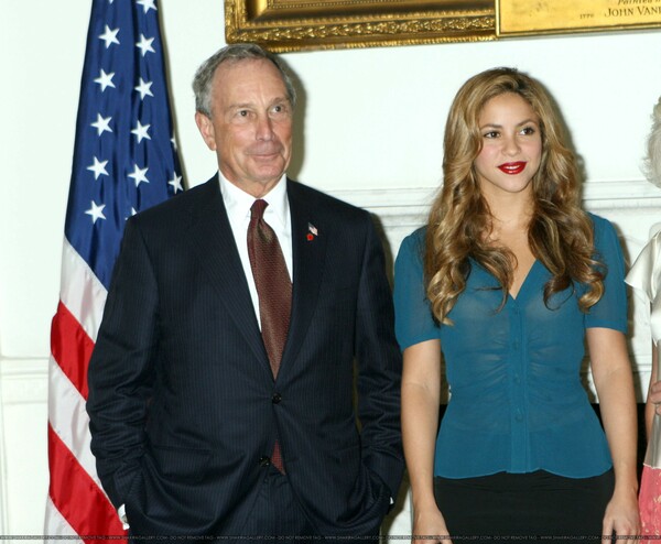 MTX_SHAKIRA_51908_06.jpg