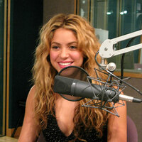 shakira540_2.jpg