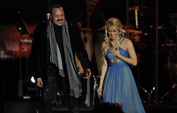 46018_Shakira19_122_138lo.jpg