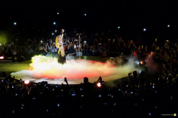 180613-Shakira-10.jpg