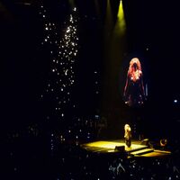 180613-Shakira-11.jpg