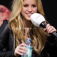 Burda_Live_Shakira_17.jpg