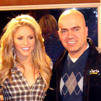 shakira_unidos_2010_myshakiblog.jpg