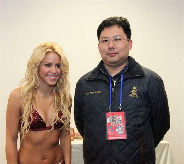 Shak_backstage_28129.jpg