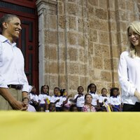 shakira_obama_cartagena2B2525285252529.jpg