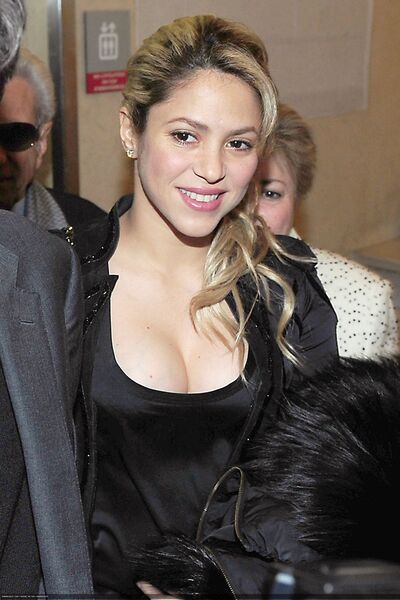 shakiraorgpl280213010.jpg