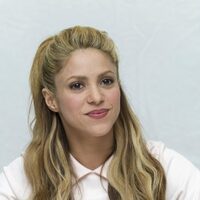 Shakira-a-la-conference-de-presse-de-Zootopia-a-Los-Angeles-le-17-fevrier-2016-405x410.jpg