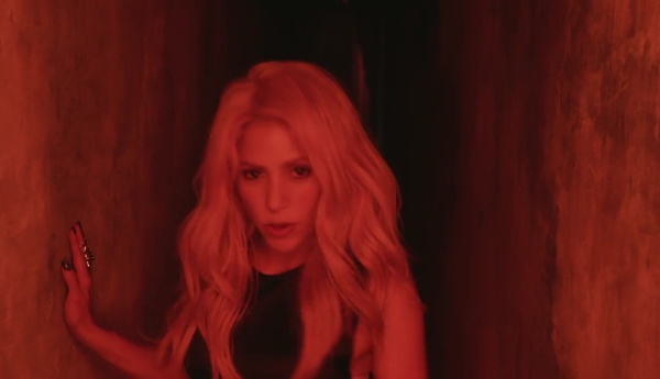 chantajesalsa_www_shakira-online_fr_00020.jpg
