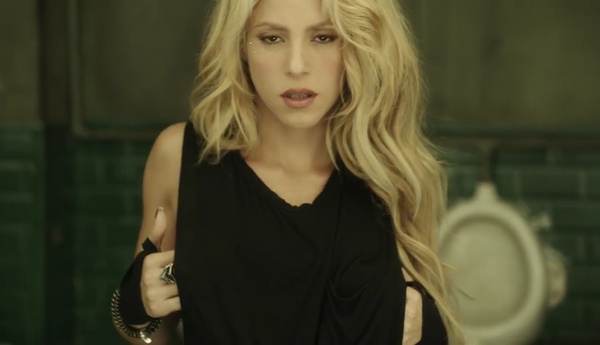 chantajesalsa_www_shakira-online_fr_00130.jpg