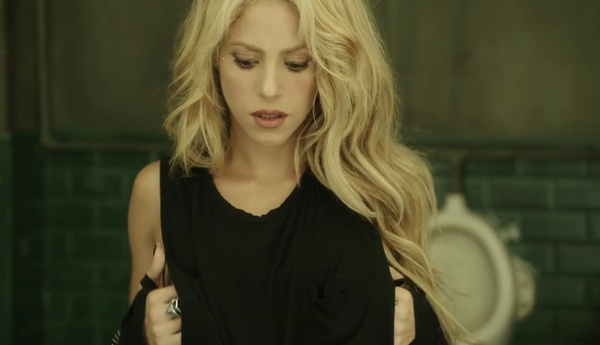 Chantaje_www_shakira-online_fr_00119.jpg
