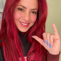 16_Mars_On_Tuesdays_we_listen_to_Metallica_and_we_paint_our_nails_fluorescent_blue.jpeg