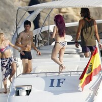98399_Shakira1_122_493lo.jpg