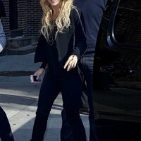 shakira0923101.jpg