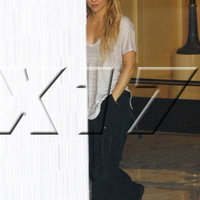 wm_Shakira102610_07.jpg
