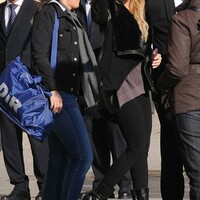 shakira-111610-4.jpg