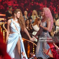 2__BEST_COLLAB_GETTY_285229.jpg