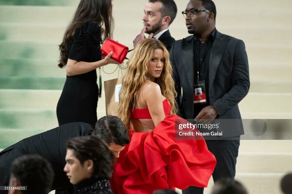 met_gala_tagged_2810129.jpg