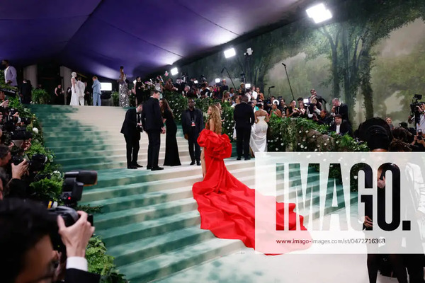 met_gala_tagged_2814229.jpg