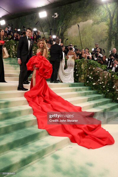 met_gala_tagged_284029.jpg