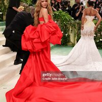 met_gala_tagged_281929.jpg