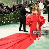 met_gala_tagged_28529.jpg