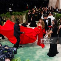 met_gala_tagged_289529.jpg
