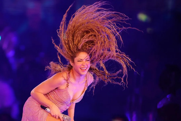 AME7499-ARGENTINA-SHAKIRA-GIRA.jpg
