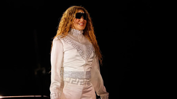La-cantante-colombiana-Shakira-se-presenta-con-su-gira-Las-Mujeres-Ya-No-Lloran-World-Tour-este-viernes-en-Buenos-Aires_-EFE.jpg