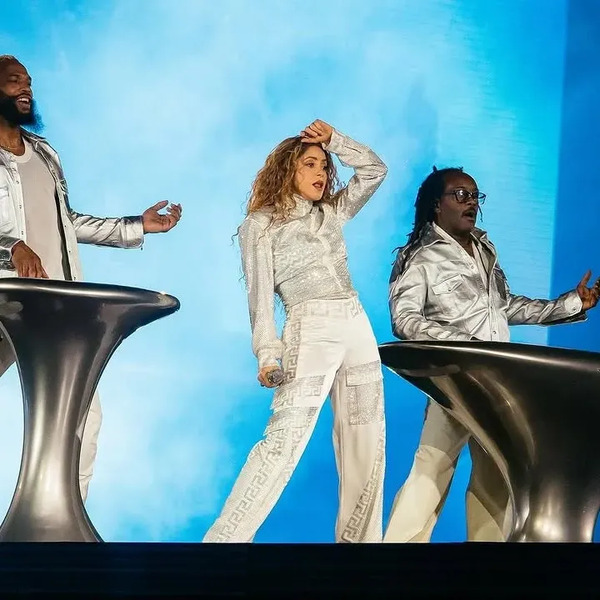 shakiii_fans_1741900387_3587642934013070047_66121804946.jpg