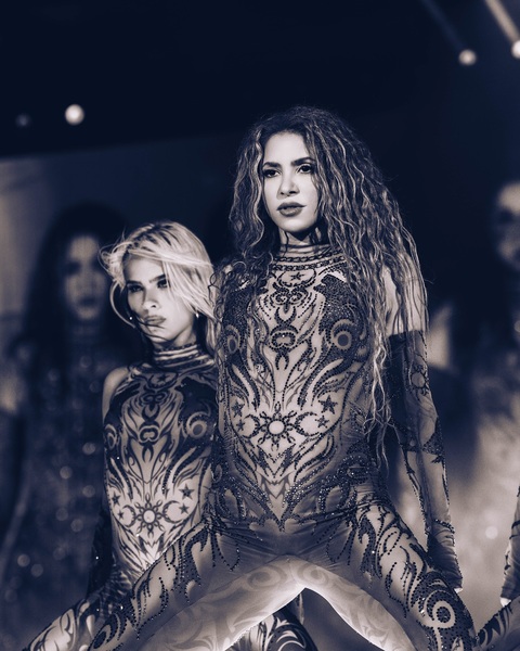 shakira_1749128400_3648237907291115793_217867189.jpg