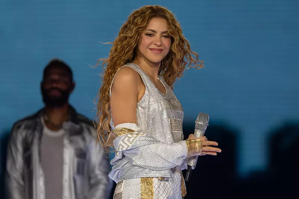 6_11_25_shakira_globe_life_photo_by_andrew_sherman-38.jpg