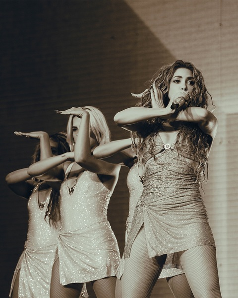 shakira_1750706476_3661513762738570399_217867189.jpg