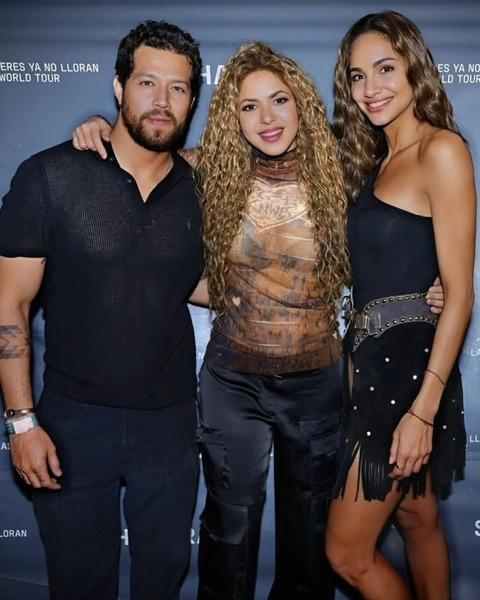 shakirabarranquillaesp_1741637494_3585437629019787328_5513434965.jpg