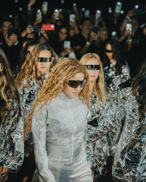 shakira_1741531391_3584547575324364981_217867189.jpg
