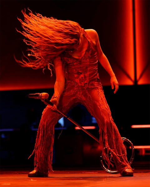 shakira_1748181616_3640333708697256935_217867189.jpg