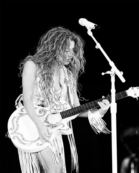 shakira_1748181616_3640333708705582587_217867189.jpg