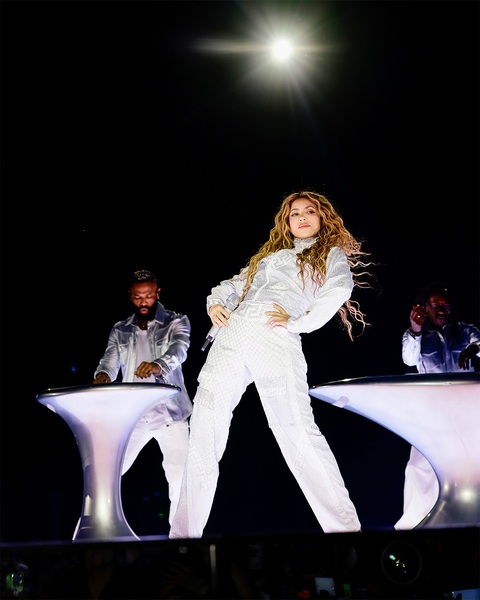 shakira_1748181616_3640333708739040217_217867189.jpg