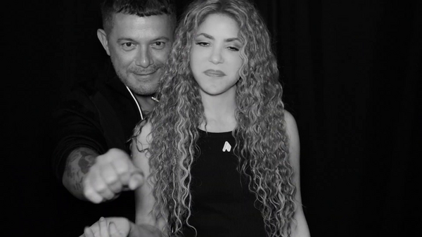 www_shakirafrance_fr_besame_00063.png