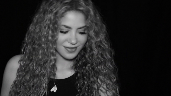 www_shakirafrance_fr_besame_00105.png