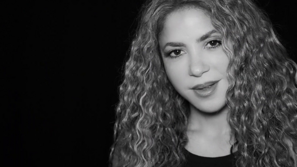 www_shakirafrance_fr_besame_00106.png
