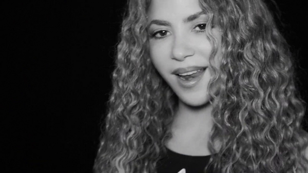www_shakirafrance_fr_besame_00133.png