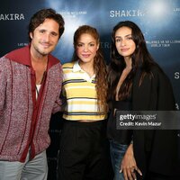 Diego_Boneta2C_Shakira_and_Renata_Notni_gettyimages-2228608841-2048x2048.jpg