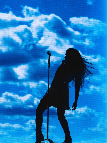 shakira_1756051004_3706346915812350549_217867189.jpg