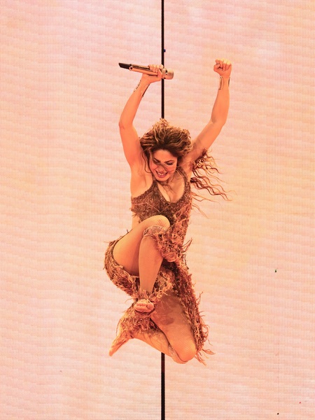 shakira_1758324340_3725417037637153060_217867189.jpg