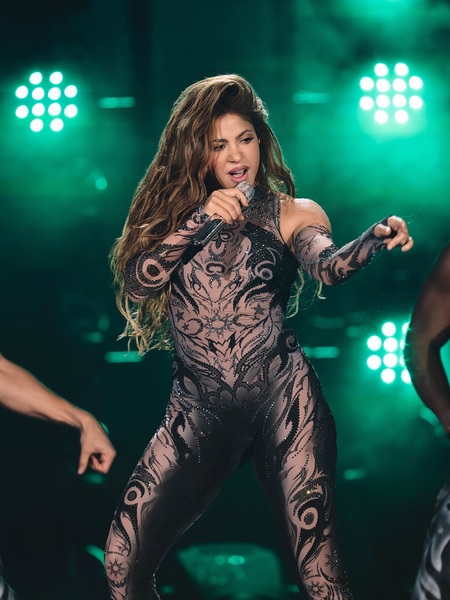 shakira_1759092914_3731864305613571310_217867189.jpg